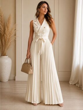 69- NEW Elegant Cream‎ Sleeveless Jumpsuit